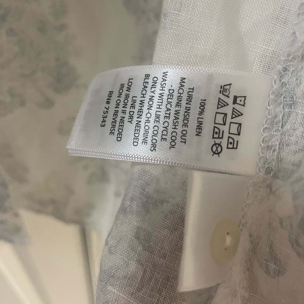 Shabby chic linen button down - Picture 3 of 5